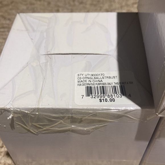 NWT. Holiday Lane by Macys Gold Ball Ornament - Picture 3 of 5